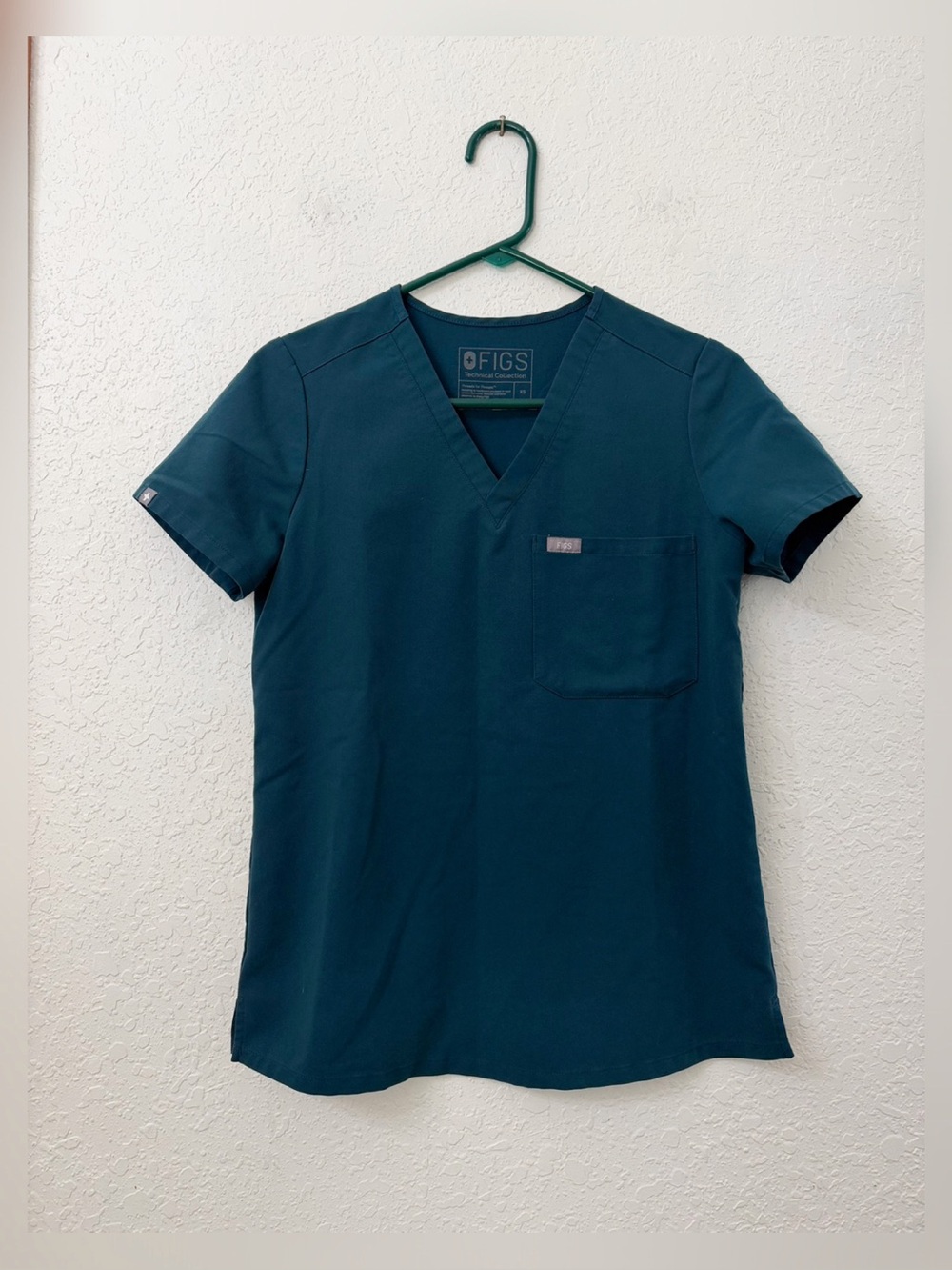 Figs Caribbean Blue Catarina Scrub Top Size XS